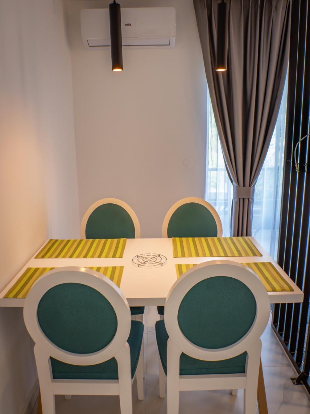 Sunny Corner Apartments Вісоко Екстер'єр фото